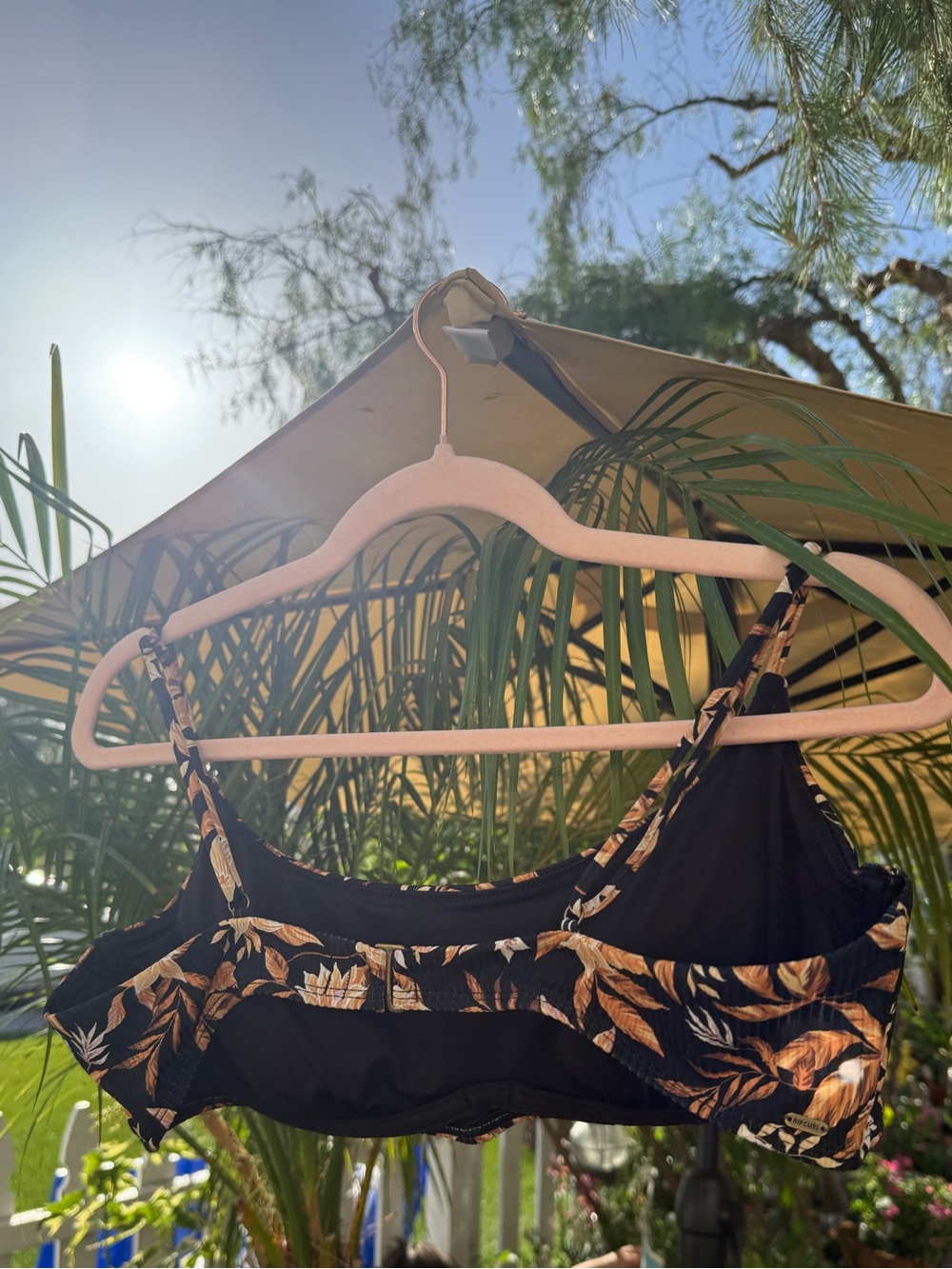 Rip Curl Bikini Top Size XL - Picture 3 of 4